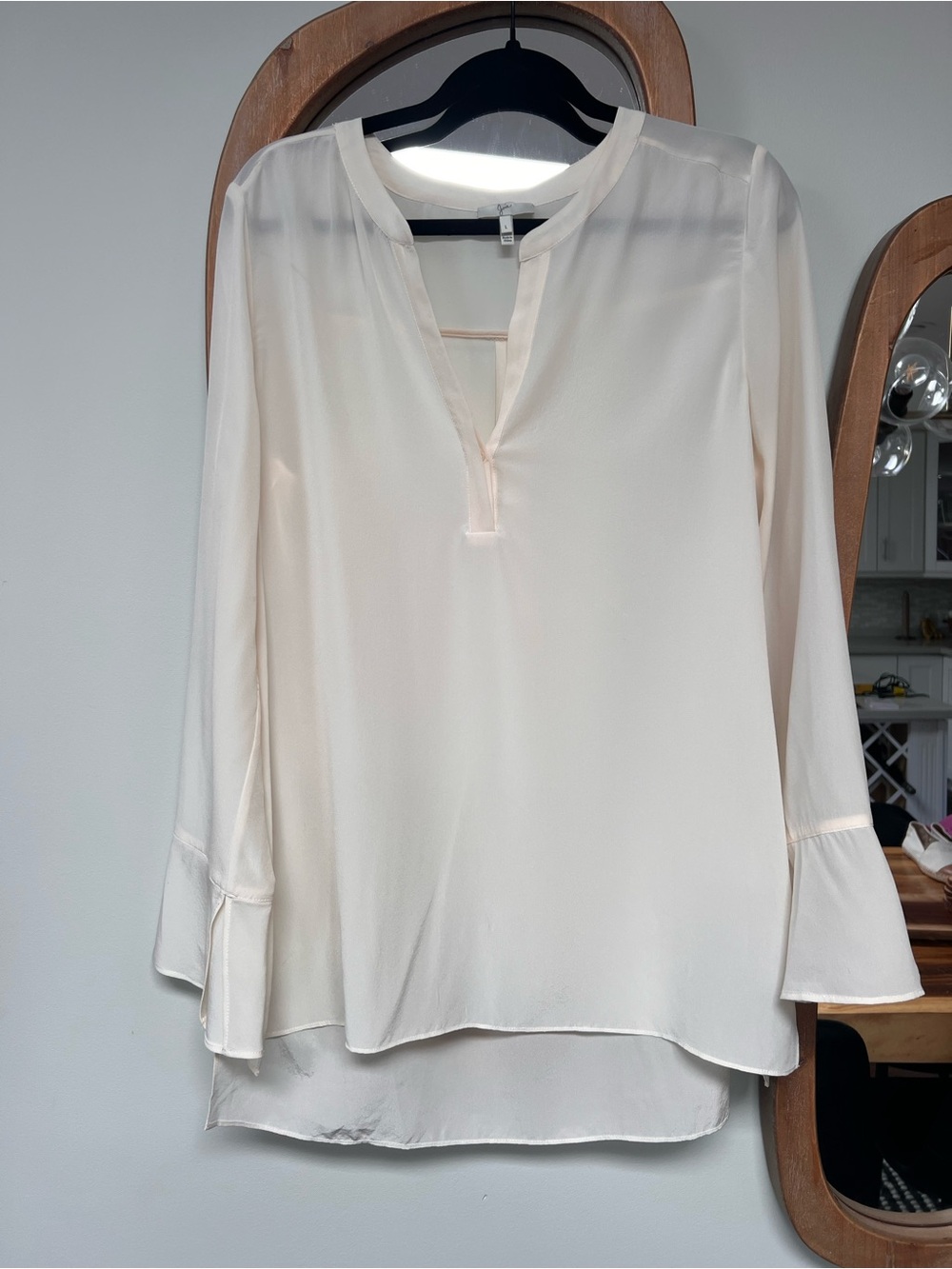Joie Silk Ivory Split-Neck Long Sleeve Blouse